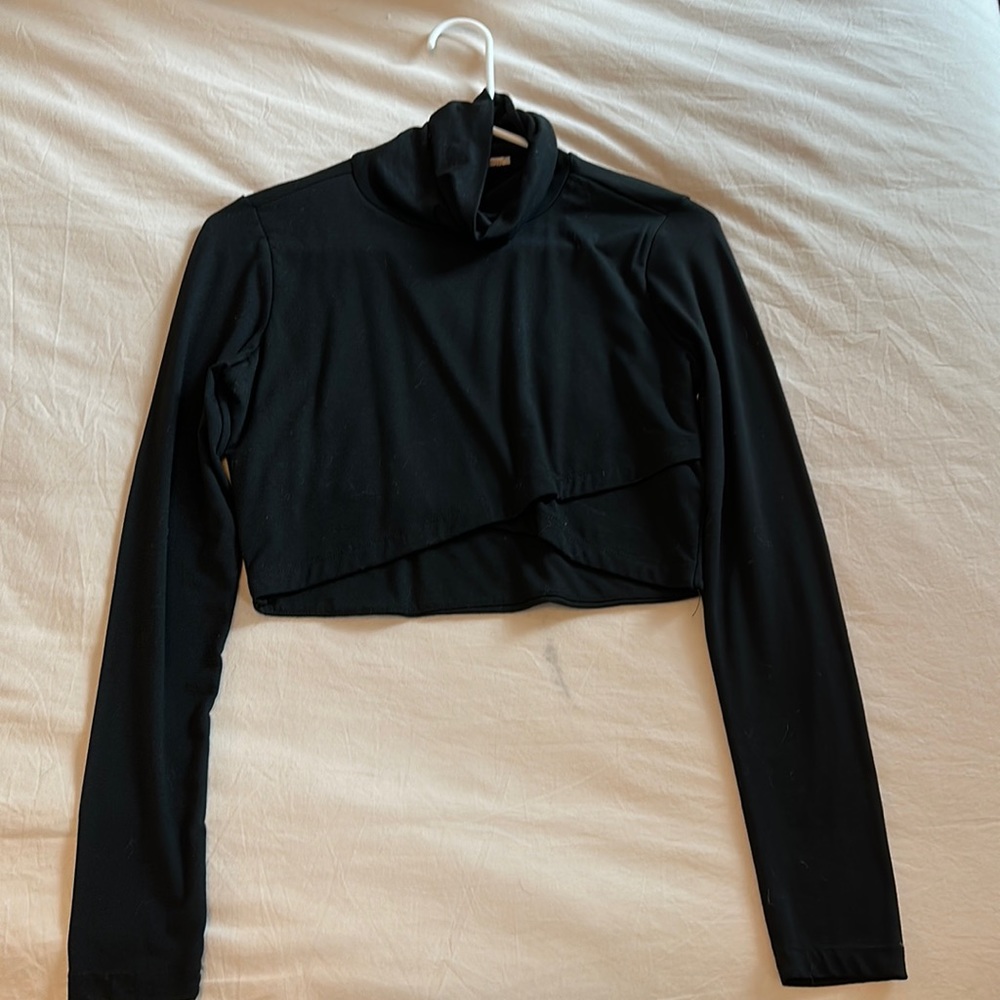 Forever 21 Cropped Turtle Neck, Size Small, Worn Once
